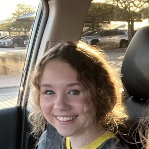 Meet your Posher, Lilly